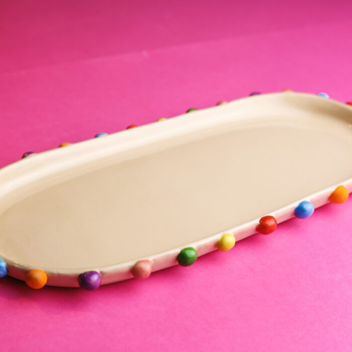 Podłużny talerz w bąbelki