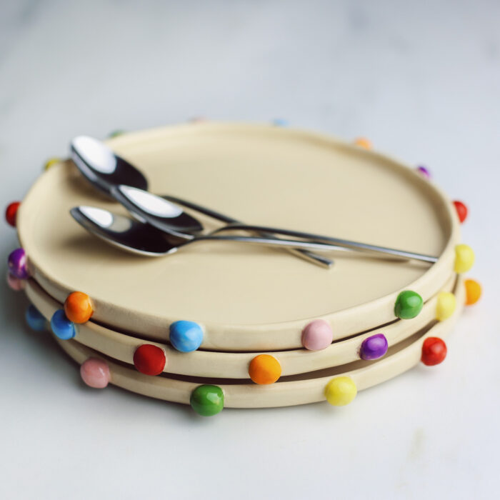 Talerz deserowy w bąbelki