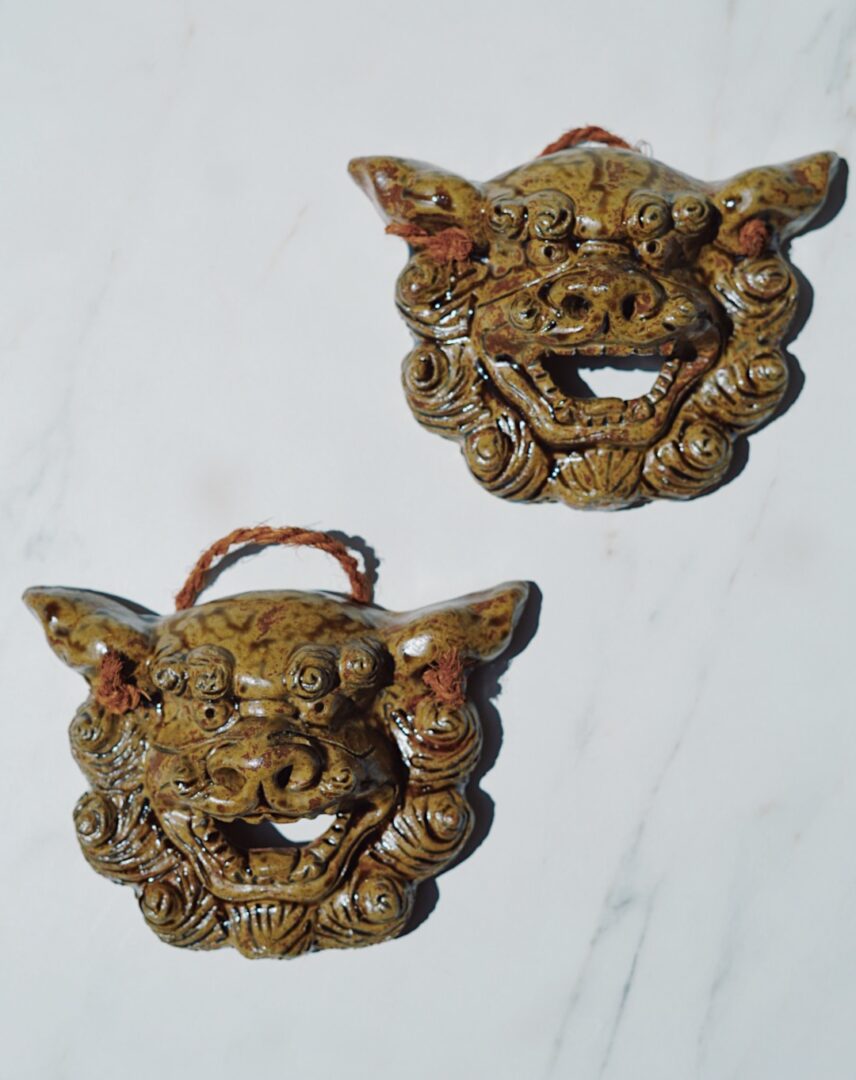 Ceramiczna maska lwo-psa Shisa